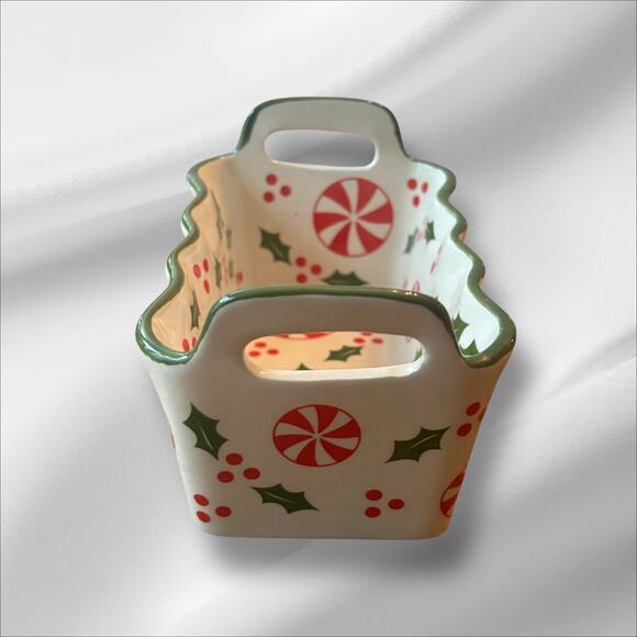 Temptations Retired Holiday Christmas Baking Dish Holly Berries Peppermint 12 Oz - Picture 4 of 6